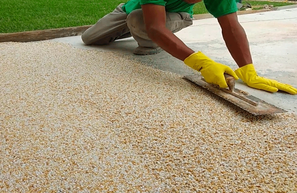 Aplicação de piso fulget em área externa